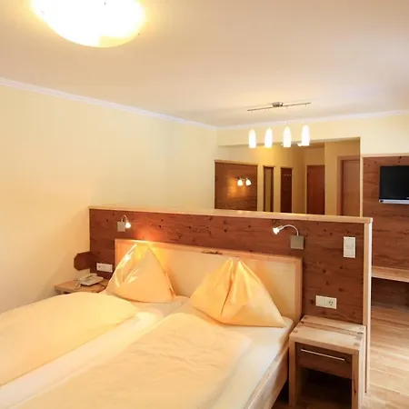 Hotel Naturhotel Laerchenhof 4*